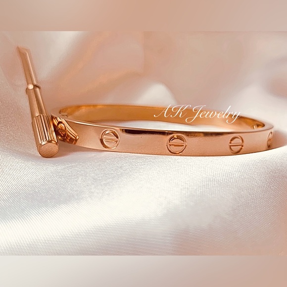 💎LUXURY ROSE GOLD LOVE Screw Design, Bangle, Bracelet - Picture 4 of 7